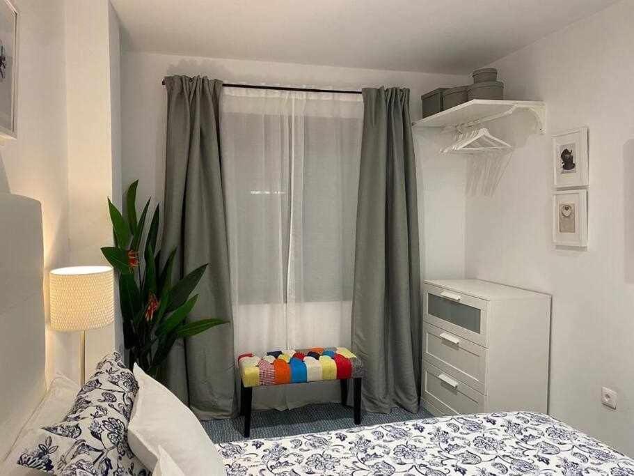 XI Apartamentos Morales & Arnal 龙达 外观 照片