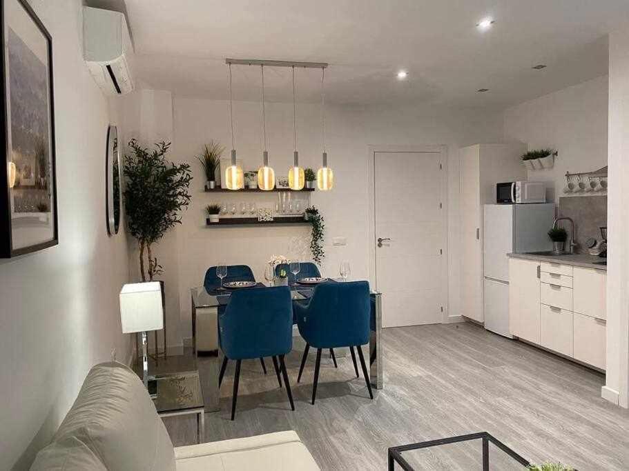 XI Apartamentos Morales & Arnal 龙达 外观 照片