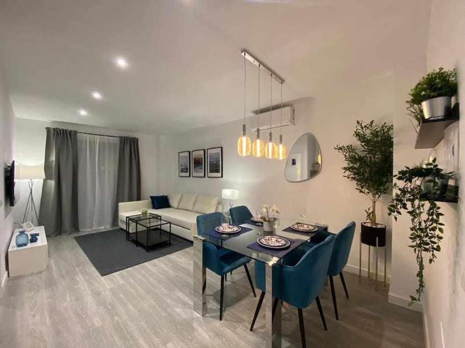 XI Apartamentos Morales & Arnal 龙达 外观 照片